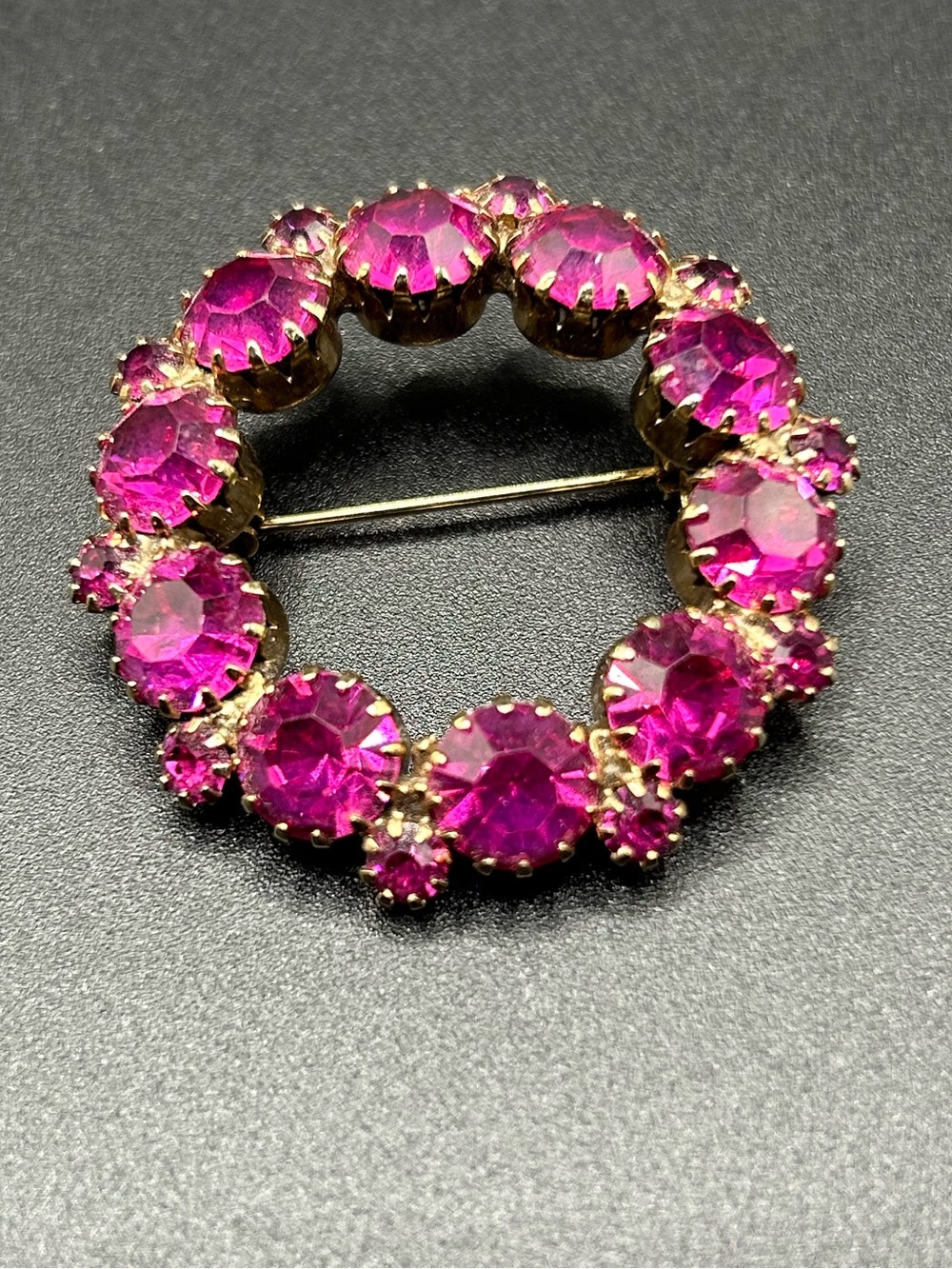 Vintage Pink Crystal Circle Brooch - Women Jewelry